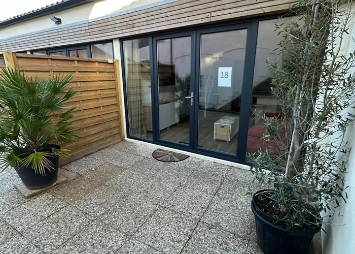 La Dune, Proche Rue Pietonne Et 생장드몽