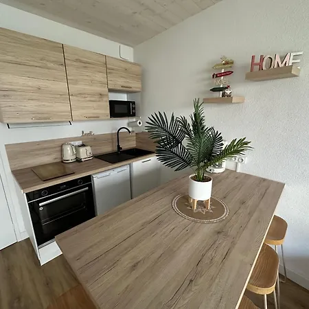 La Dune, Proche Rue Pietonne Et