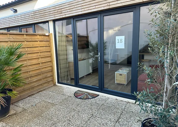 La Dune, Proche Rue Pietonne Et * Saint-Jean-de-Monts